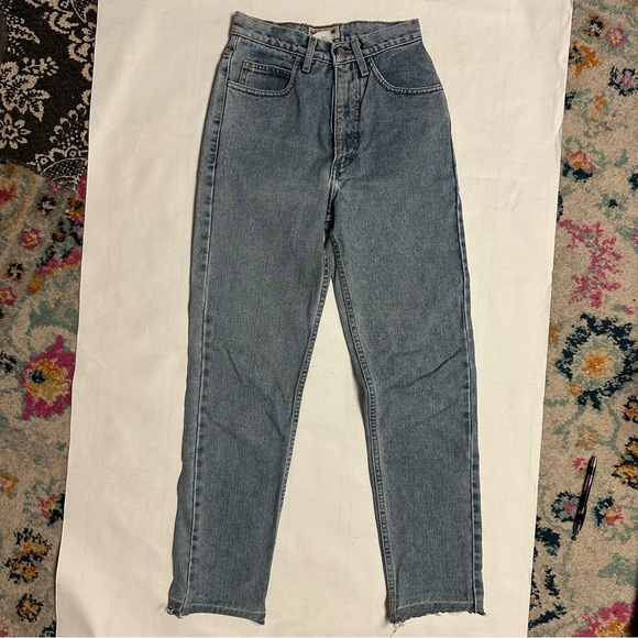 Vintage Guess Jeans - Picture 3 of 11
